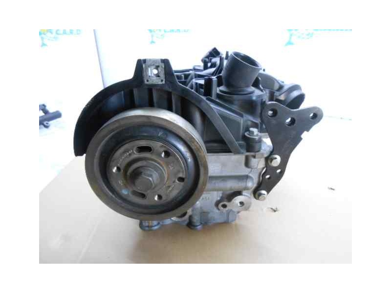 Recambio de culata para jaguar s-type 2.7 v6 diesel cat referencia OEM IAM 4R8Q6C064  SE RECOMIENDA COMPROBAR A PRESIÓN