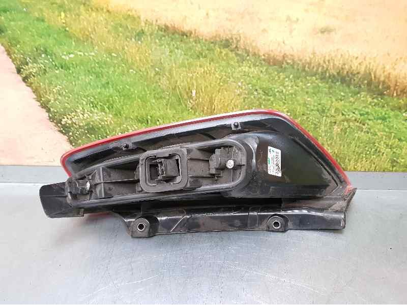 Recambio de piloto trasero izquierdo para fiat punto (evo) (199) dynamic referencia OEM IAM 517015890  