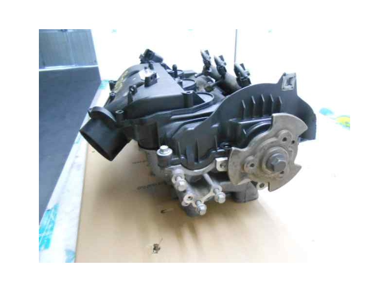 Recambio de culata para jaguar s-type 2.7 v6 diesel cat referencia OEM IAM 4R8Q6090  SE RECOMIENDA COMPROBAR A PRESIÓN