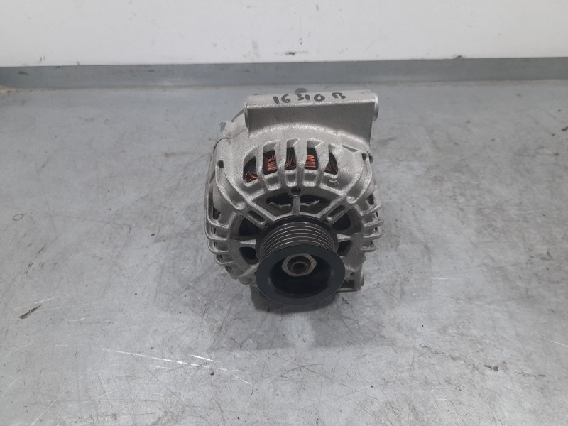 Recambio de alternador para opel insignia berlina selective referencia OEM IAM 13586366  