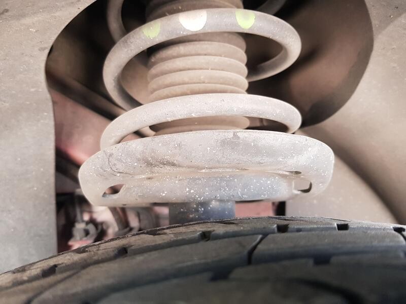 Recambio de amortiguador delantero derecho para opel crossland x / crossland (p17, p2qo) 1.6 turbo d (75) referencia OEM IAM 982