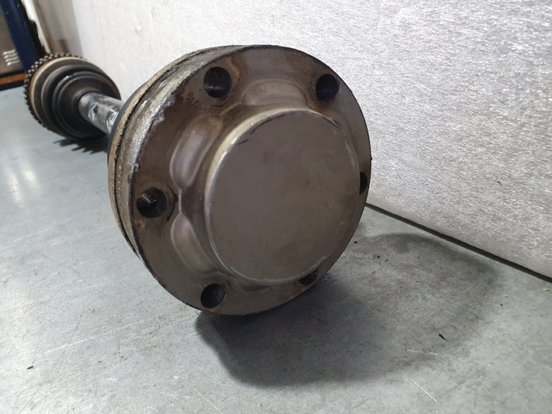 Recambio de transmision trasera izquierda para opel omega b básico berlina referencia OEM IAM SIN REF  