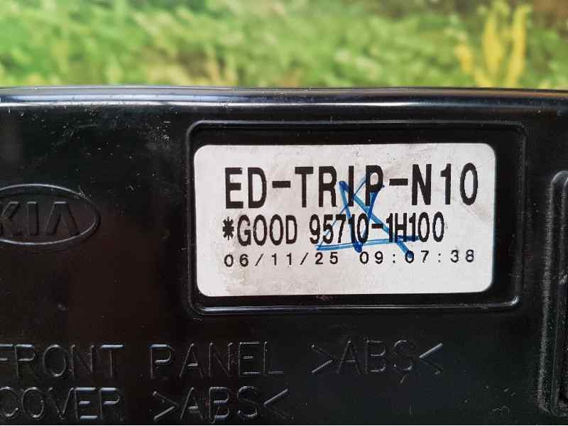 Recambio de pantalla multifuncion para kia cee´d active referencia OEM IAM 957101H100  