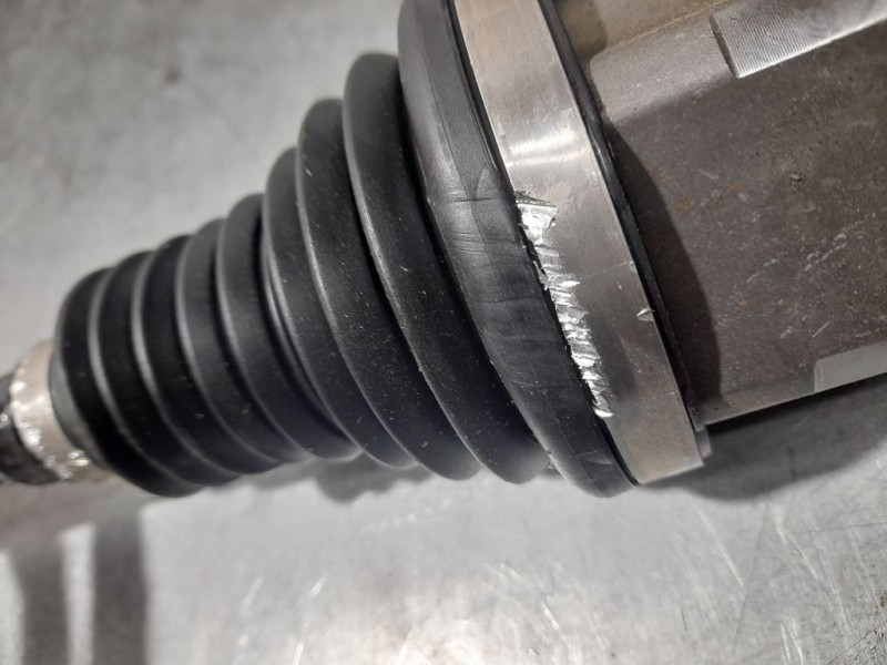 Recambio de transmision delantera izquierda para citroën c4 1.5 hdi referencia OEM IAM 9827832580  TOCADA