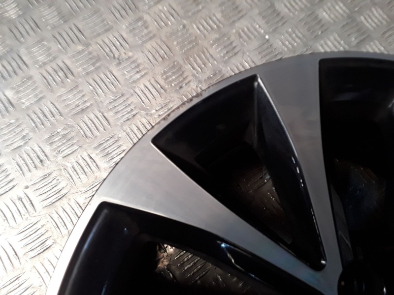 Recambio de llanta aluminio para renault clio v (b7_) 1.0 sce 75 (b7m5) referencia OEM IAM 6.5X16 4 TORN ET37 ALUMINIO ROZADA