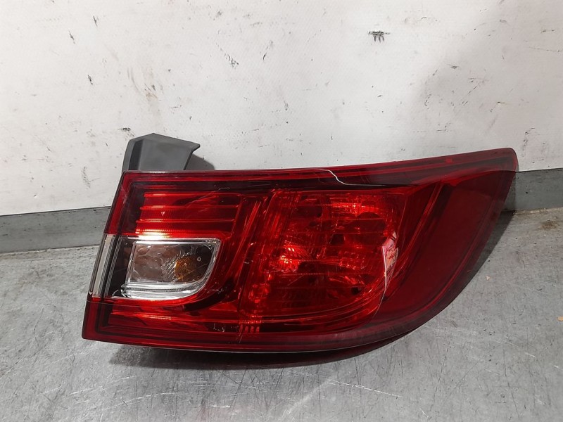 Recambio de piloto trasero derecho para renault clio iv limited referencia OEM IAM 265506608R FR26380204 EXTERIOR