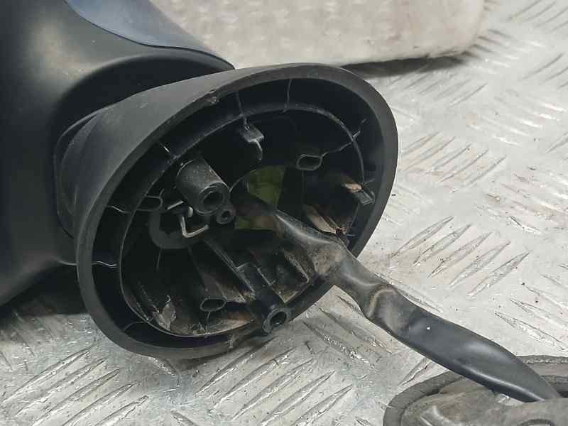 Recambio de retrovisor izquierdo para dacia sandero laureate referencia OEM IAM 963023520R  ELECTRICO 5 CABLES