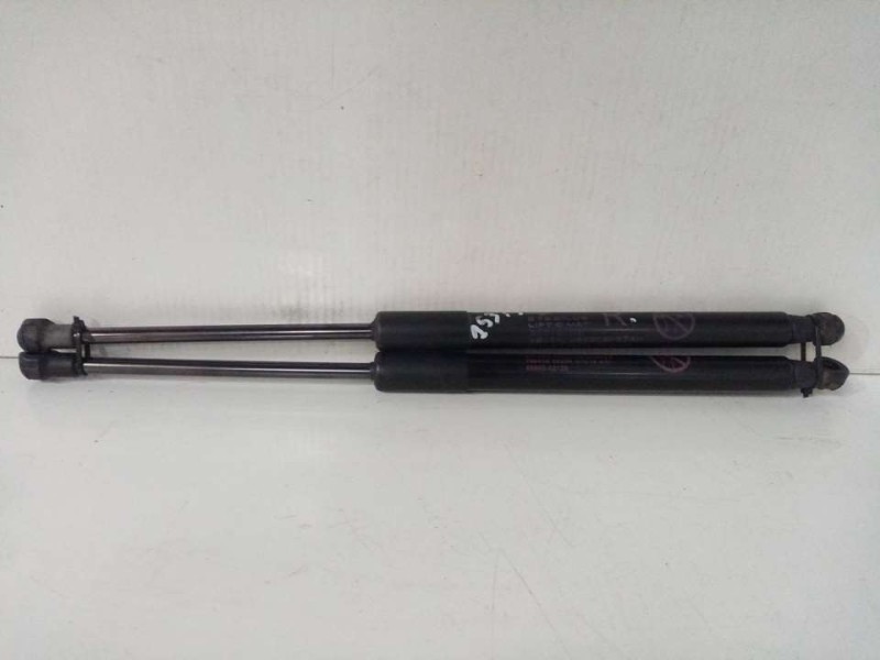 Recambio de amortiguadores maletero / porton para toyota auris active referencia OEM IAM 6896002120  520N