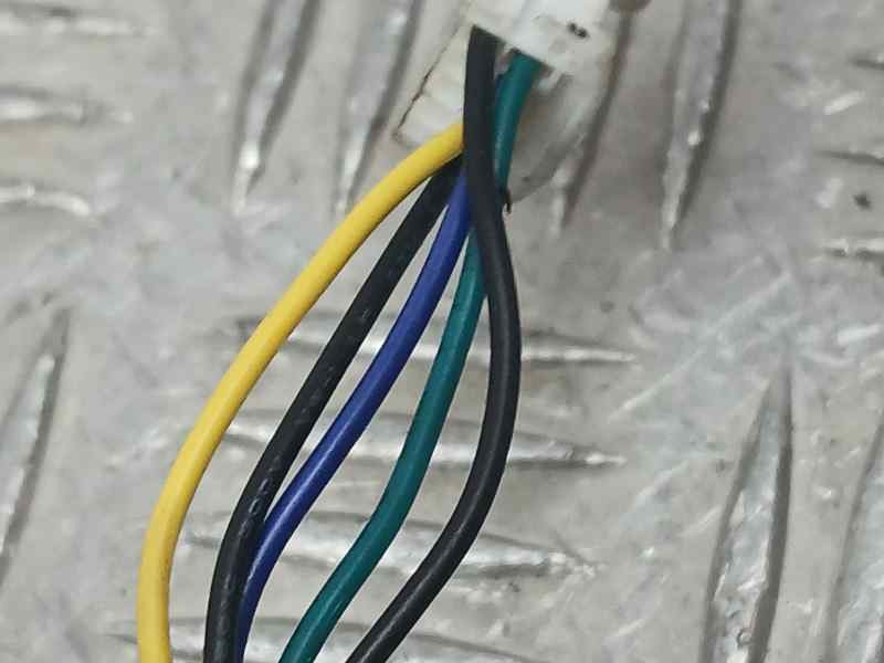 Recambio de retrovisor izquierdo para dacia sandero laureate referencia OEM IAM 963023520R  ELECTRICO 5 CABLES