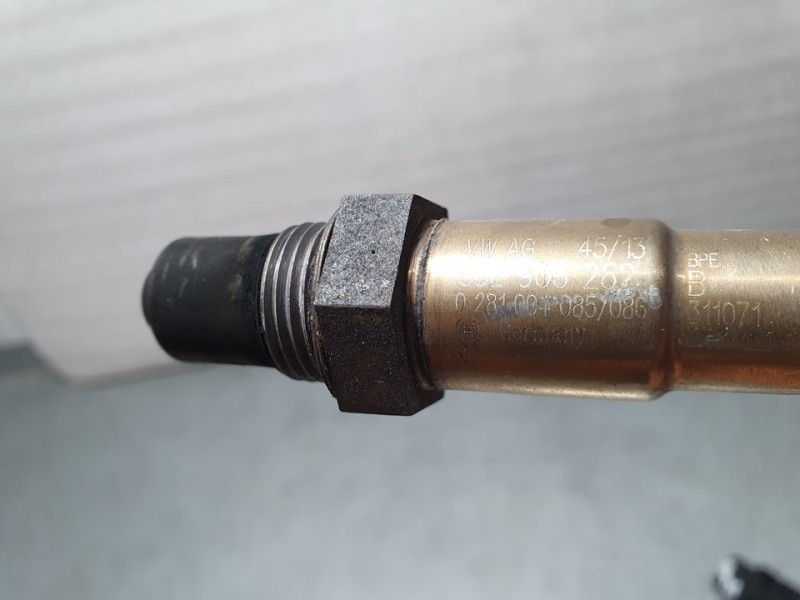 Recambio de sonda lambda para volkswagen passat variant (365) highline bluemotion referencia OEM IAM 03L906262B 0281004085 