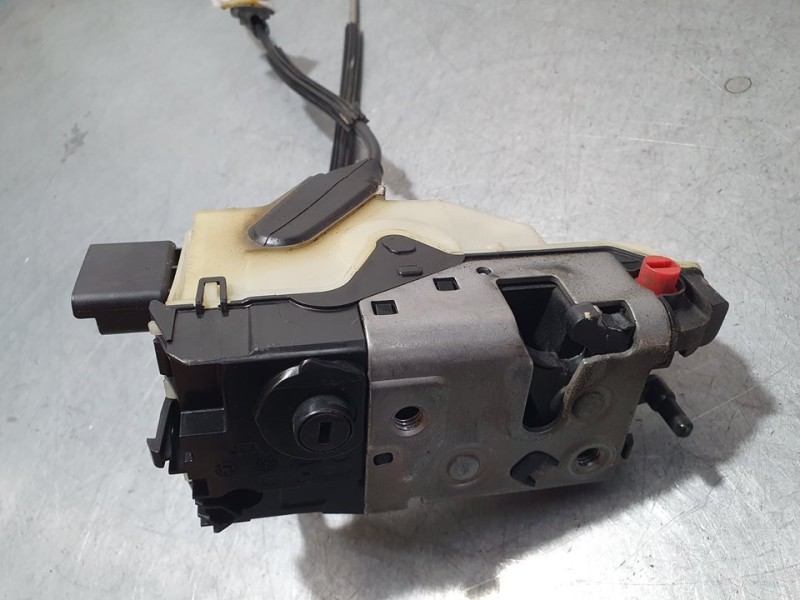 Recambio de cerradura puerta trasera derecha para citroën c4 lim. seduction referencia OEM IAM 9685352080  6 PINES