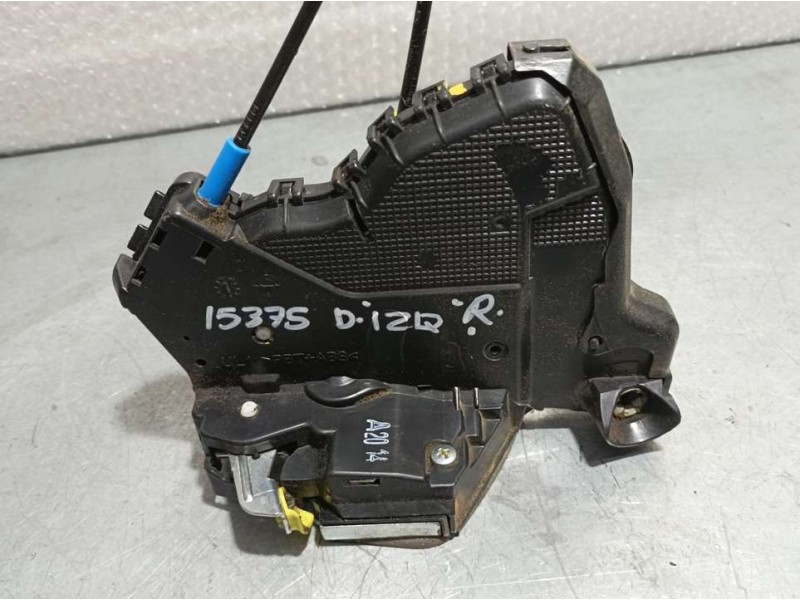 Recambio de cerradura puerta delantera izquierda para toyota auris active referencia OEM IAM A084219  ELECTRICA
