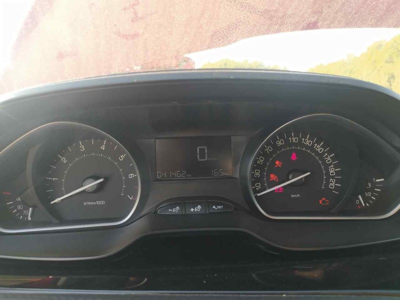 Recambio de cuadro instrumentos para peugeot 208 style referencia OEM IAM 9825986180  