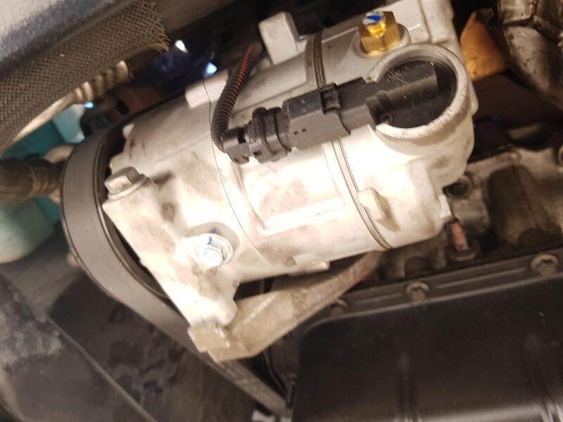 Recambio de compresor aire acondicionado para opel crossland x / crossland (p17, p2qo) 1.6 turbo d (75) referencia OEM IAM 98151