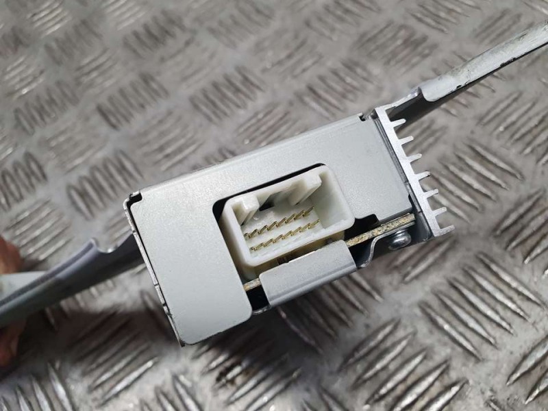 Recambio de modulo electronico para lexus is 300h referencia OEM IAM 8624053020 G140412 199A0012547