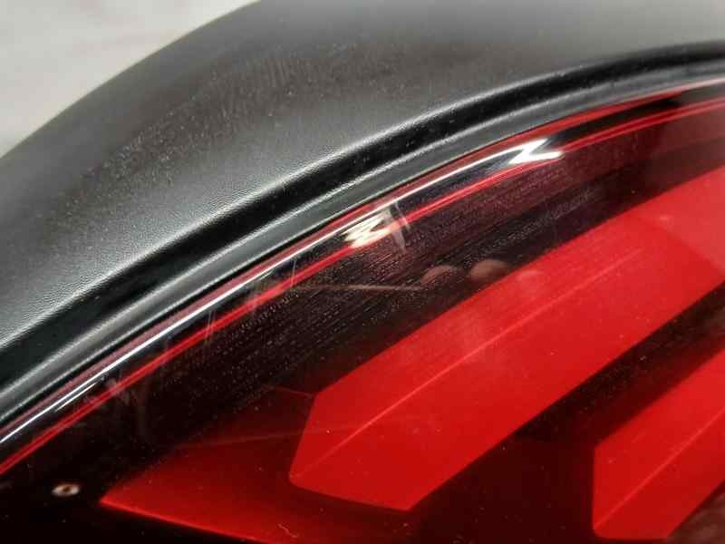 Recambio de piloto trasero derecho para peugeot 208 style referencia OEM IAM 9825601180  ROZADO