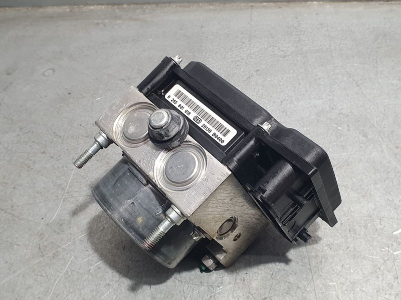 Recambio de abs para dacia sandero stepway referencia OEM IAM 476604621R 0265232718 BOSCH