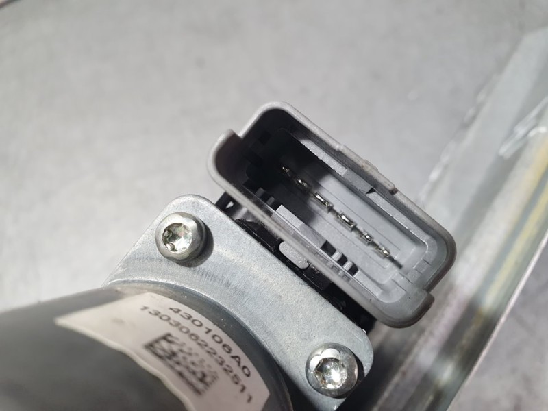 Recambio de elevalunas trasero derecho para citroën c4 lim. seduction referencia OEM IAM 9802523180  ELECTRICO 6 PINES