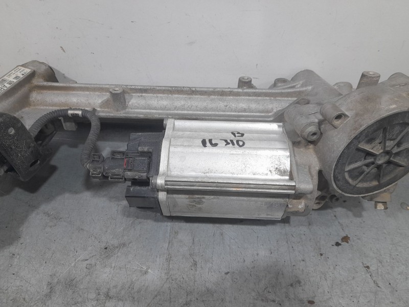 Recambio de cremallera direccion para opel insignia berlina selective referencia OEM IAM 01558512  