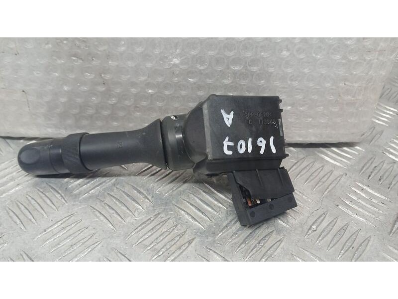 Recambio de mando intermitentes para toyota iq 2 referencia OEM IAM 4812117F623  