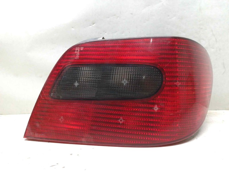 Recambio de piloto trasero derecho para citroën xsara berlina 1.9 d sx referencia OEM IAM   