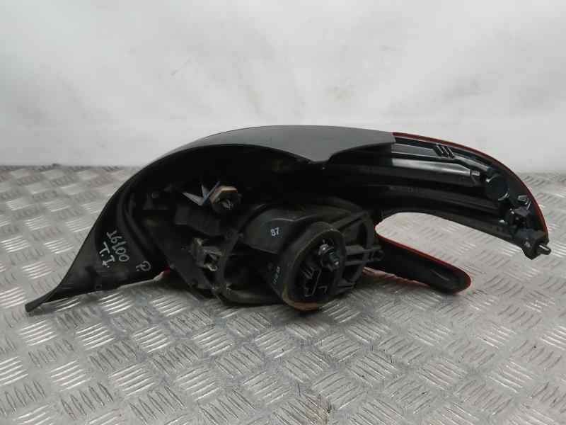 Recambio de piloto trasero izquierdo para peugeot 208 style referencia OEM IAM 9825601280  ROZADO