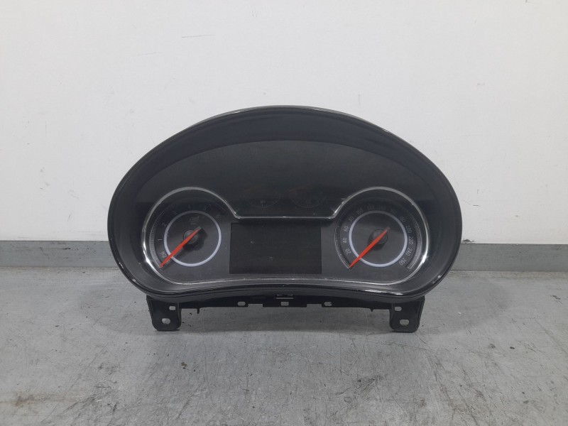 Recambio de cuadro instrumentos para opel insignia berlina selective referencia OEM IAM 23398019  