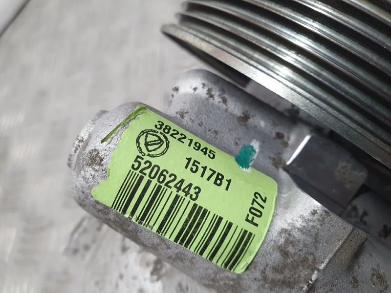 Recambio de bomba direccion para fiat fiorino basico furgon 4p referencia OEM IAM 52062443 38221945 