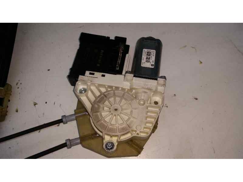 Recambio de elevalunas delantero izquierdo para seat leon (1p1) comfort limited referencia OEM IAM 1K0959793H  ELECTRICO