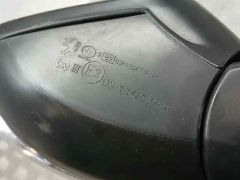 Recambio de retrovisor izquierdo para peugeot 208 style referencia OEM IAM 1607512180  ELECTRICO