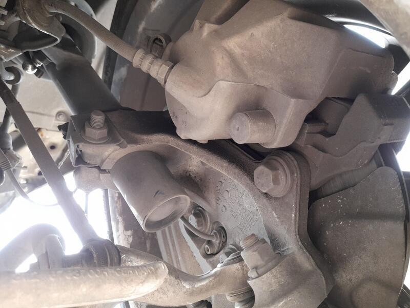 Recambio de mangueta delantera derecha para bmw 3 (e90) 325 i referencia OEM IAM 31216793924  