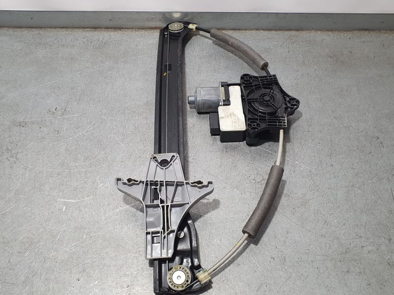 Recambio de elevalunas trasero derecho para skoda superb (3v3) active referencia OEM IAM 3V0839462  ELECTRICO 6 PINS