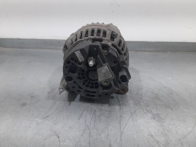 Recambio de alternador para volkswagen golf v (1k1) 1.9 tdi referencia OEM IAM 06F903023F BOSCH 0124525066