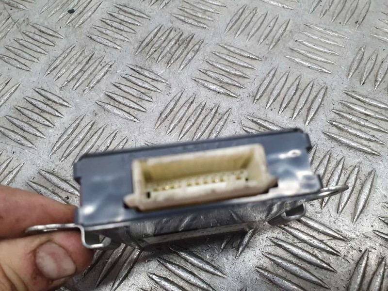 Recambio de modulo electronico para lexus is 300h referencia OEM IAM 8910030160 50121861 