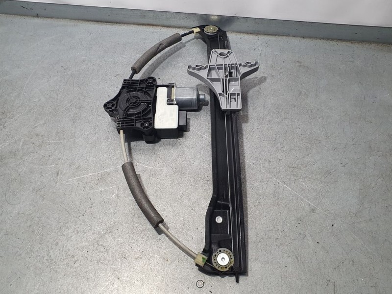 Recambio de elevalunas trasero izquierdo para skoda superb (3v3) active referencia OEM IAM 3V0839461  ELECTRICO 5 PINS