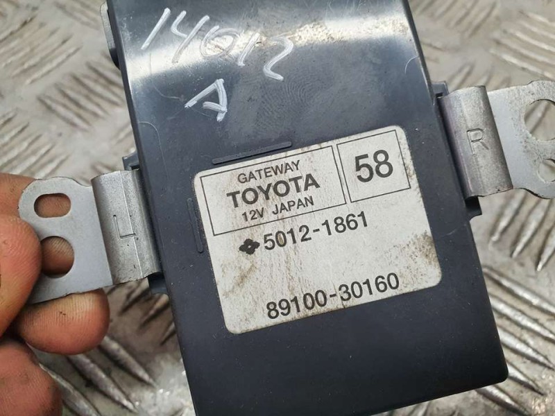 Recambio de modulo electronico para lexus is 300h referencia OEM IAM 8910030160 50121861 