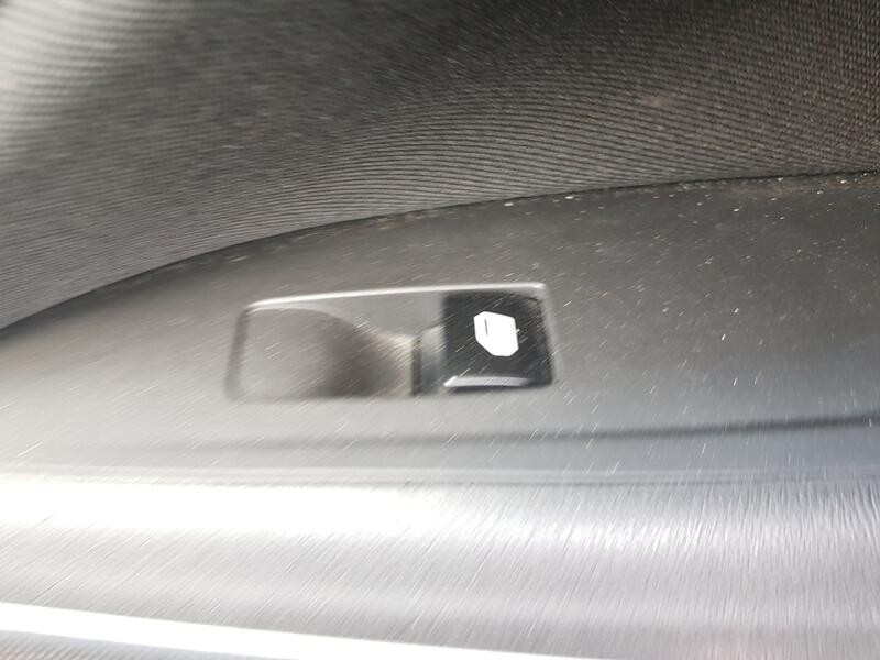 Recambio de mando elevalunas delantero derecho para opel crossland x / crossland (p17, p2qo) 1.6 turbo d (75) referencia OEM IAM