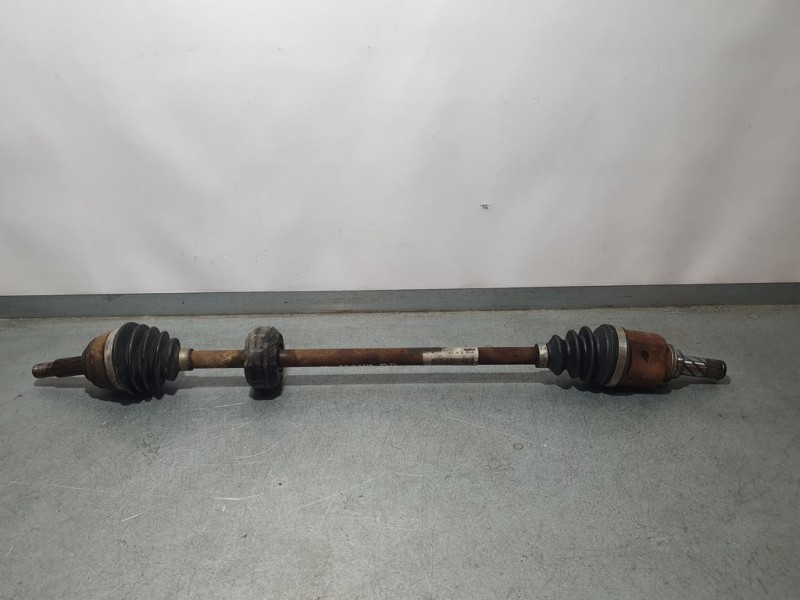 Recambio de transmision delantera derecha para dacia sandero stepway referencia OEM IAM 05598R  