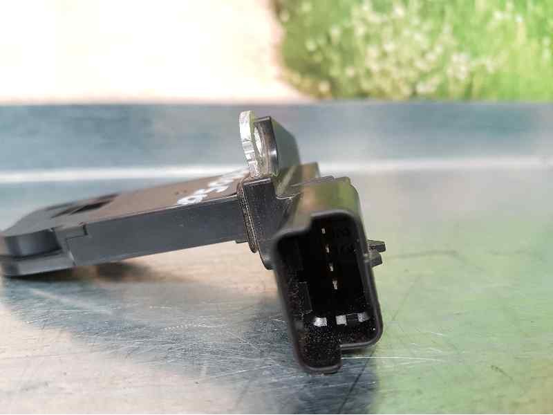 Recambio de caudalimetro para peugeot 208 active referencia OEM IAM 9677093080 AFH50M27 HITACHI