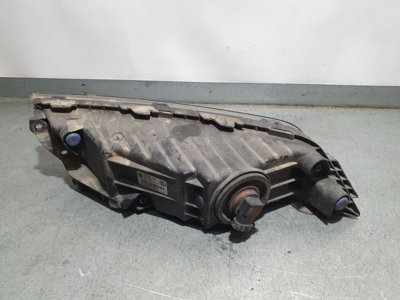 Recambio de faro antiniebla derecho para skoda superb (3v3) active referencia OEM IAM 3V0941700 01183602 HELLA