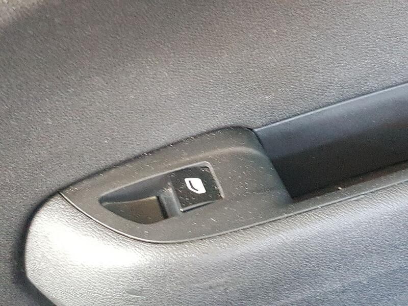 Recambio de mando elevalunas trasero derecho para opel crossland x / crossland (p17, p2qo) 1.6 turbo d (75) referencia OEM IAM 9