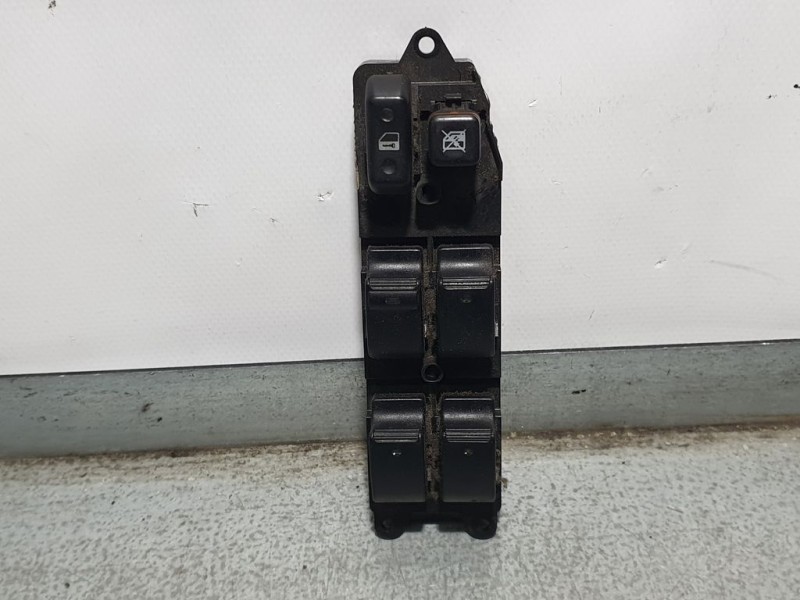 Recambio de mando elevalunas delantero izquierdo para toyota corolla (e12) 1.4 d-4d luna compact referencia OEM IAM 848200F030  