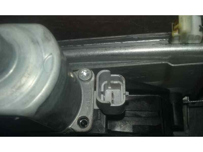 Recambio de elevalunas delantero derecho para peugeot 208 active referencia OEM IAM 9674254380 2 PINS ELECTRICO