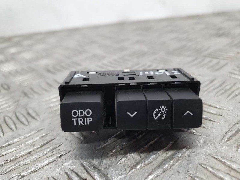 Recambio de modulo electronico para lexus is 300h referencia OEM IAM 15D052  