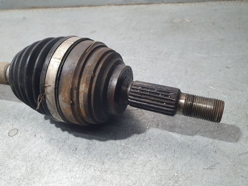 Recambio de transmision delantera izquierda para dacia sandero stepway referencia OEM IAM 391015451R  