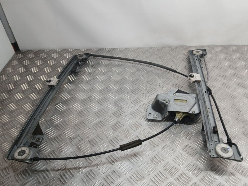 Recambio de elevalunas delantero izquierdo para renault kangoo express (fw0/1_) z.e. (fw0z, fw1z) referencia OEM IAM 807213441R 