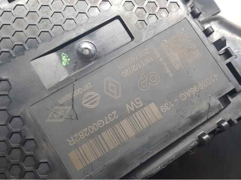 Recambio de deposito adblue para renault captur ii zen referencia OEM IAM 172A24108R 940016691 