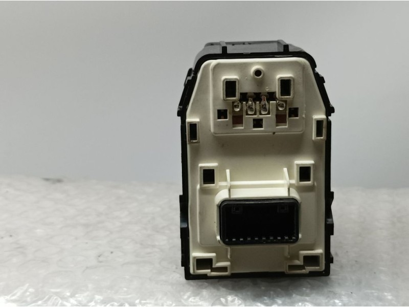 Recambio de mando retrovisor para kia stonic (ybcuv) black edition referencia OEM IAM 4D64801160  