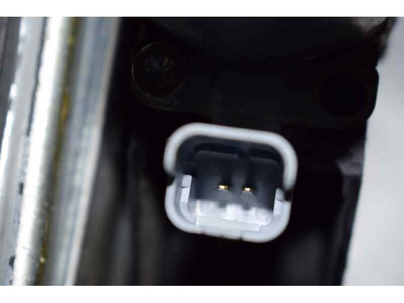 Recambio de elevalunas delantero izquierdo para peugeot 208 active referencia OEM IAM 9674254480 2 PINS ELECTRICO