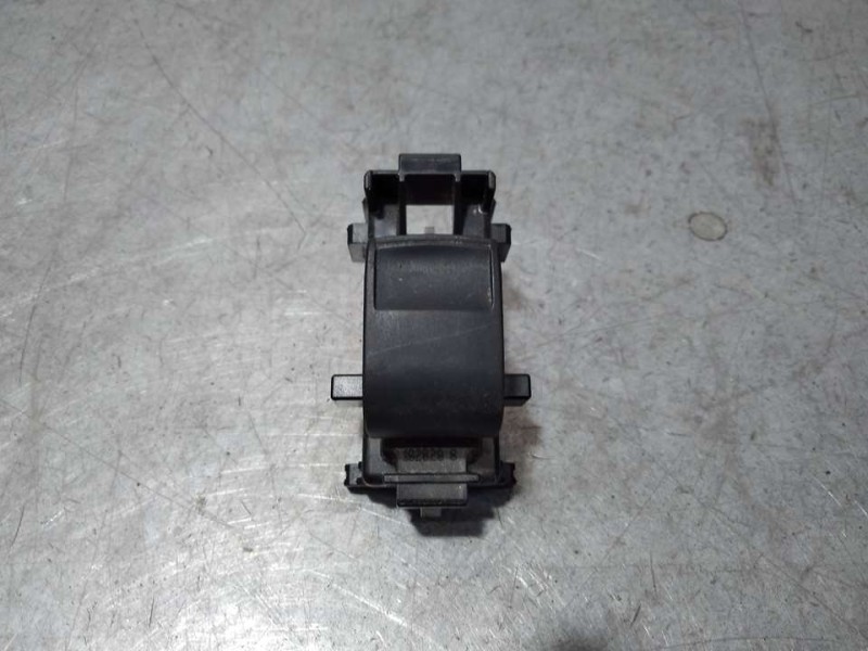 Recambio de mando elevalunas trasero izquierdo para toyota auris active referencia OEM IAM 8292F42  